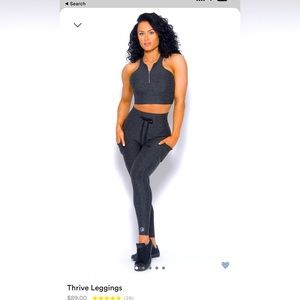 Bombshell thrive set scrunchy butt with side pockets gray very flattering!